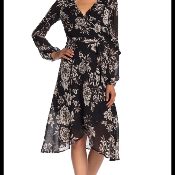 Bardot Dresses & Skirts - Bardot Floral Romantic Wrap Dress Size 6